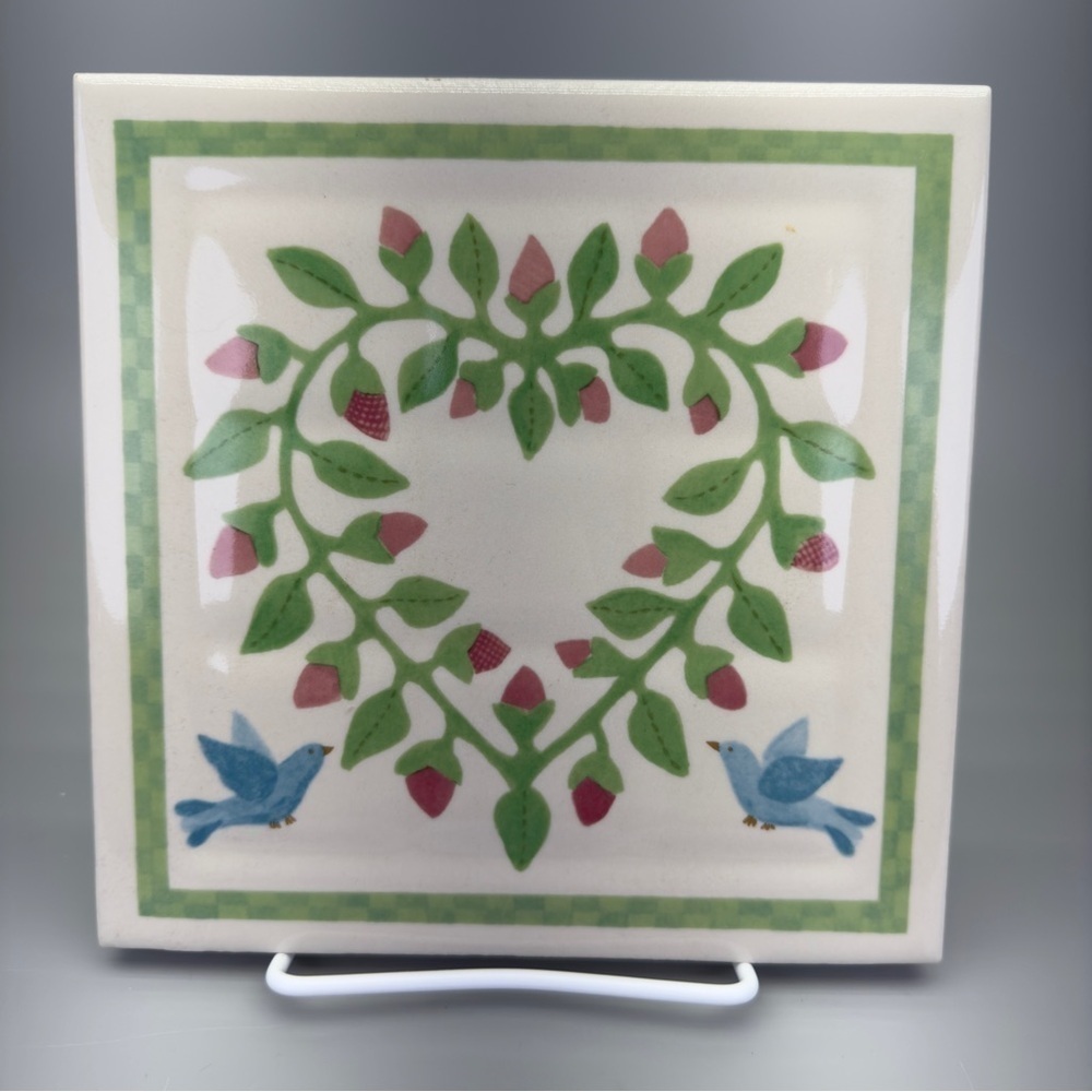 Vintage SMITHSONIAN Baltimore
Album Block QUILT TILE Ceramic
Wall Decor Trivet